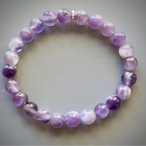 Dream Amethyst Handcrafted Bead Bracelet - Picture 4 of 6
